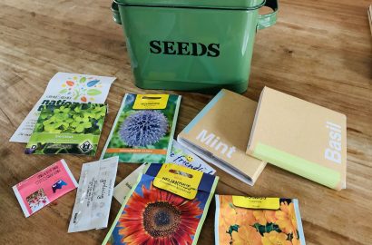 eenjarigen zaaien zaden zaaiblik