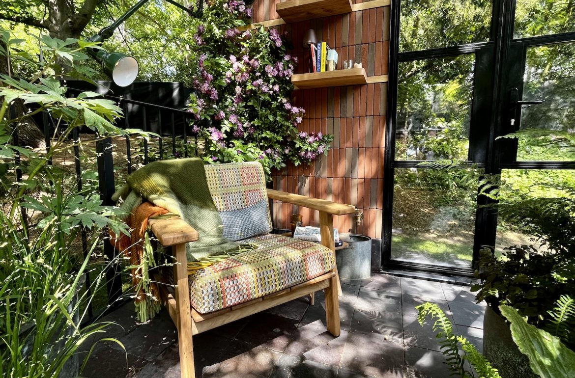 RHS Chelsea - A space to read Balcony Garden
