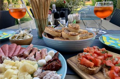 aperitivo apericena Italiaanse hapjes en drankjes