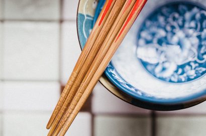 sushi eetstokjes schaaltje