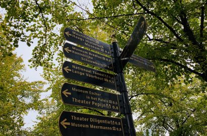 Wegwijzers in Den Haag