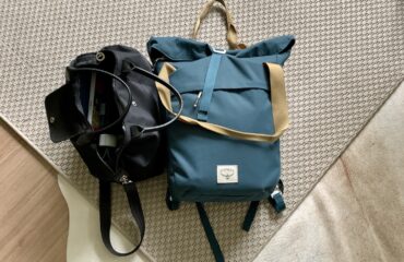 handbagage: rugzak en handtas als accessoire