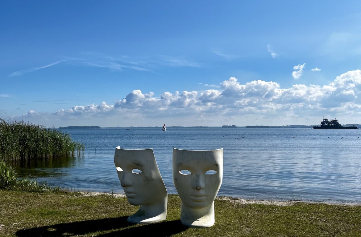 Twee gezichten bij het Veluwemeer